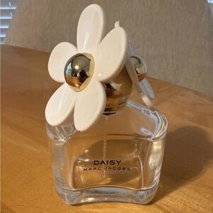 Collectible Marc Jacobs Daisy EMPTY Perfume Bottle 3 White Flowers 3.4 Fl OZ